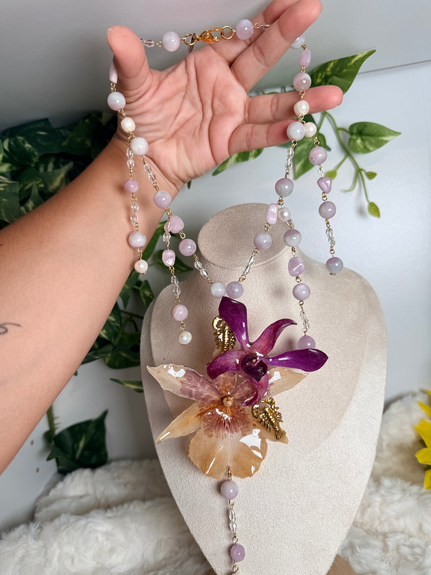 Spider Orchid & Dendrobium Amethyst Necklace