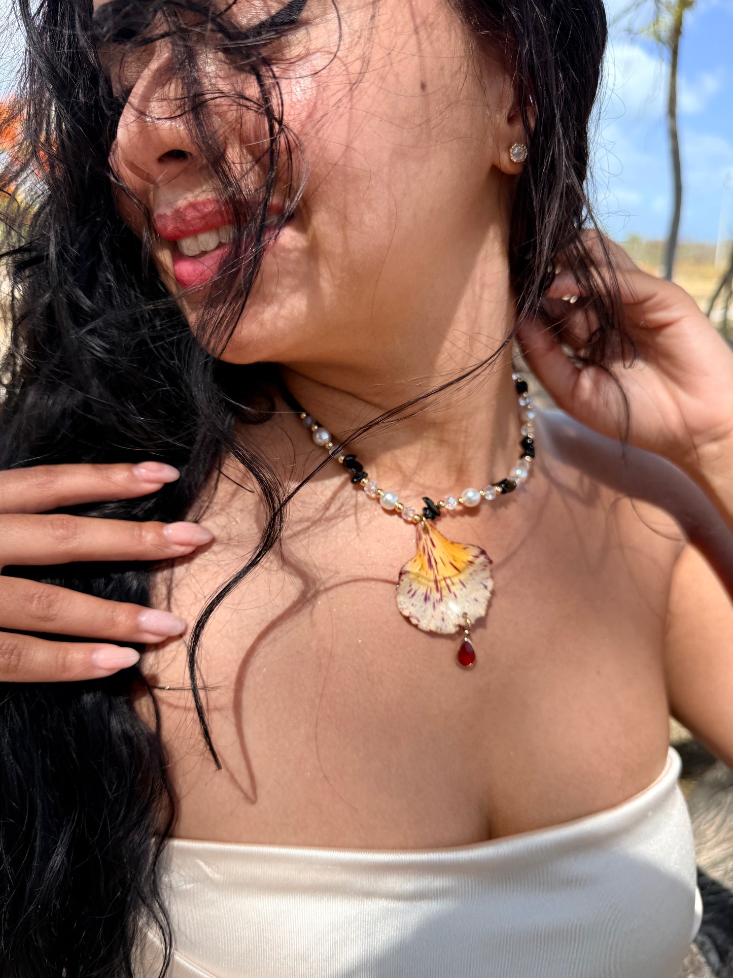 Flamboyán Noir Necklace