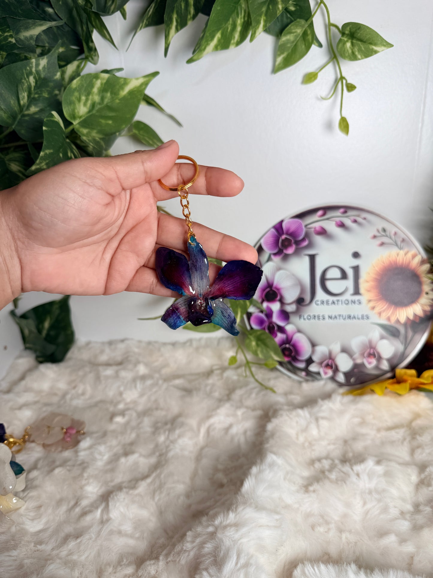 Flowers keychain