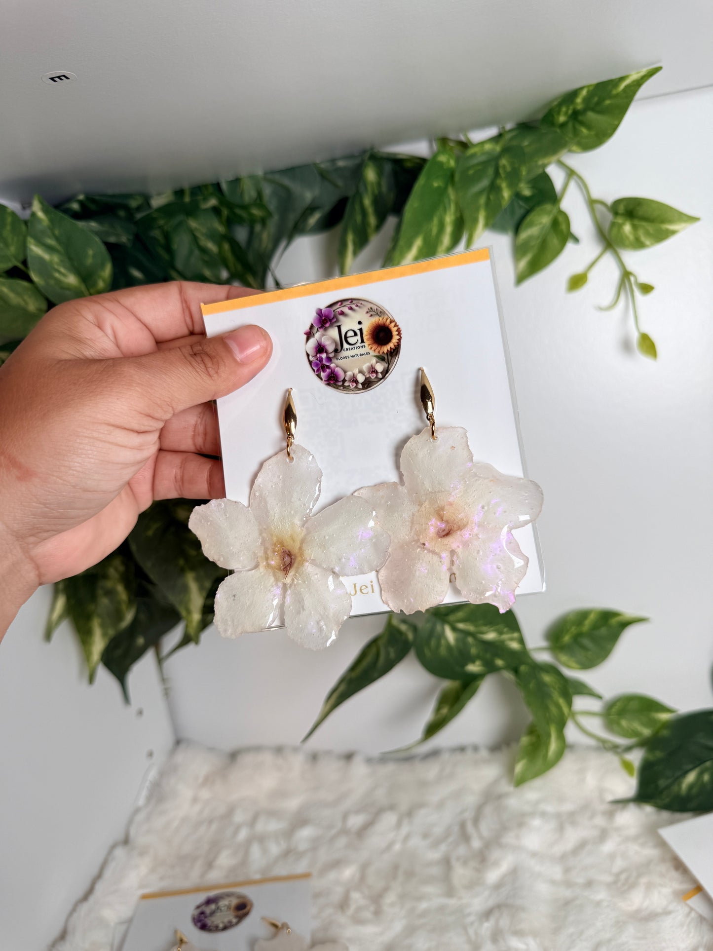 Pearl Glow Desert Rose Earrings