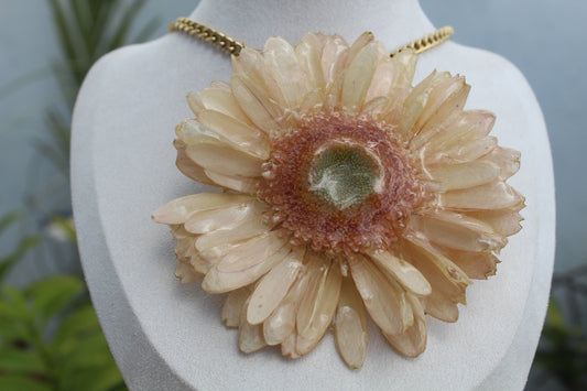 Extra big Gerbera flower necklace
