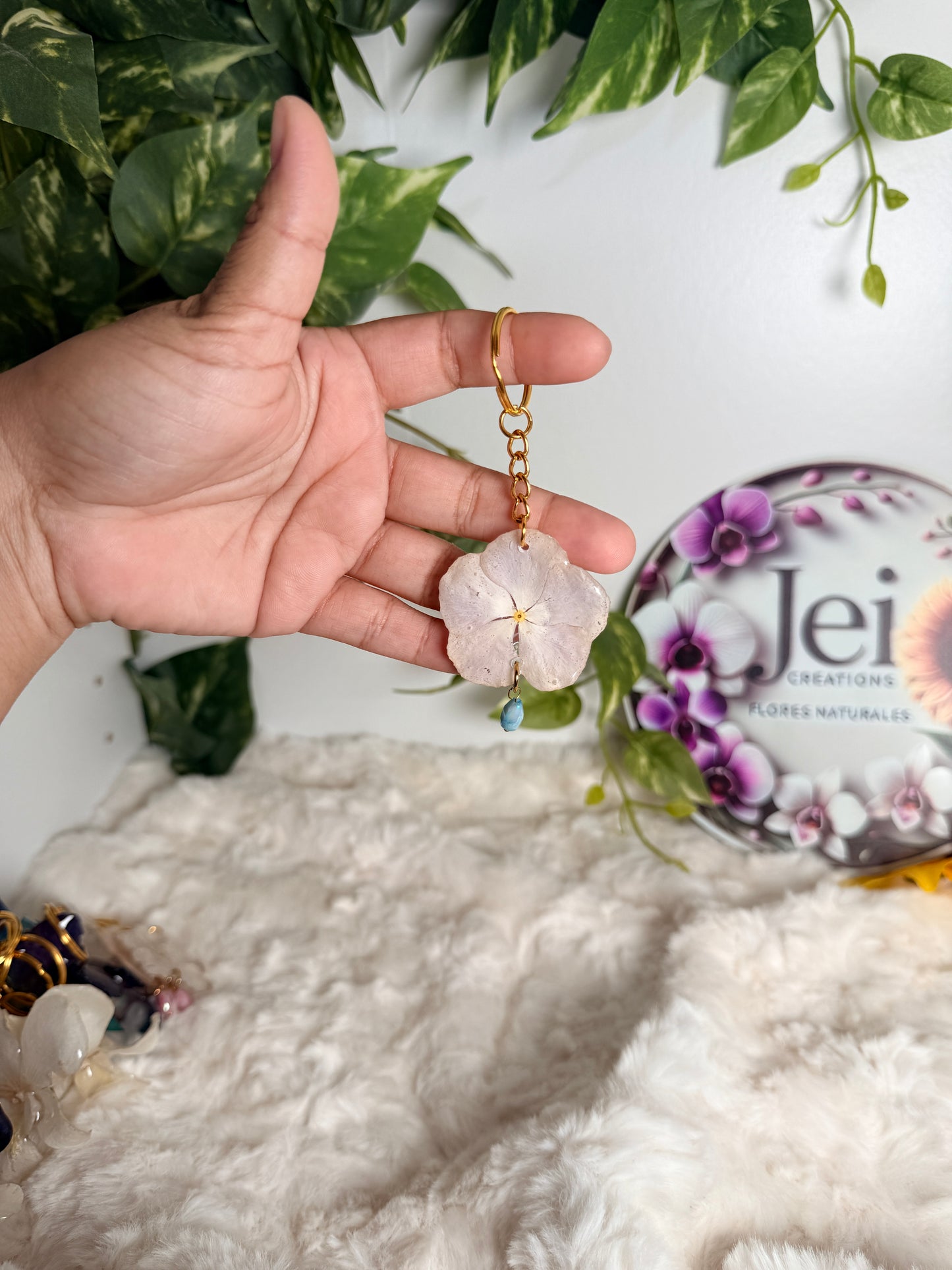 Flowers keychain