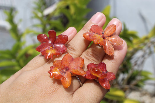 Mini Orchid ring