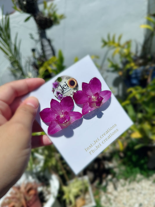 Baby Orchid stud