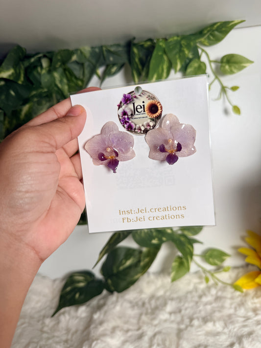 Extra mini orchid earring