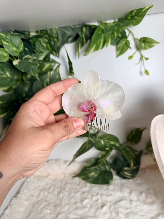 Rosé Pearl – Orchid Hair Comb