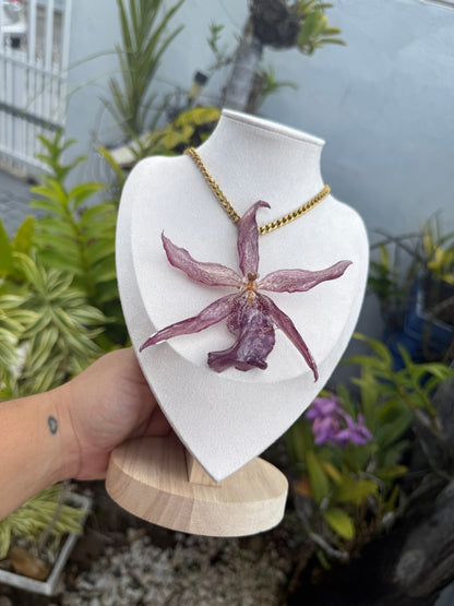 Spider big Orchid necklace