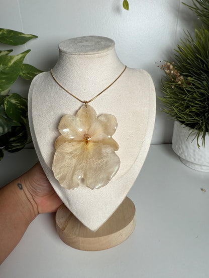 Flowers necklace