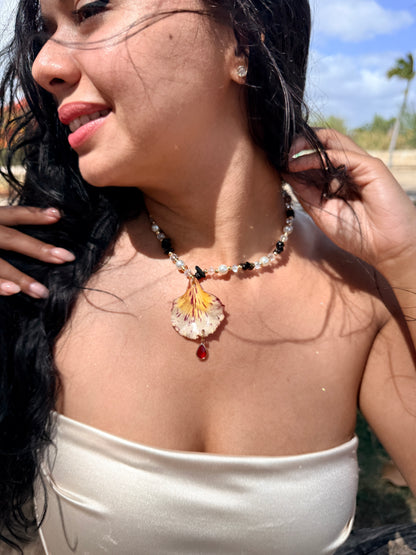 Flamboyán Noir Necklace
