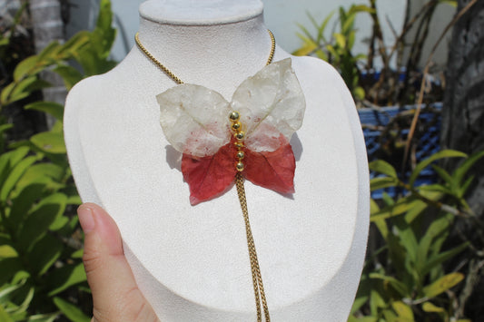 Trinitaria necklace