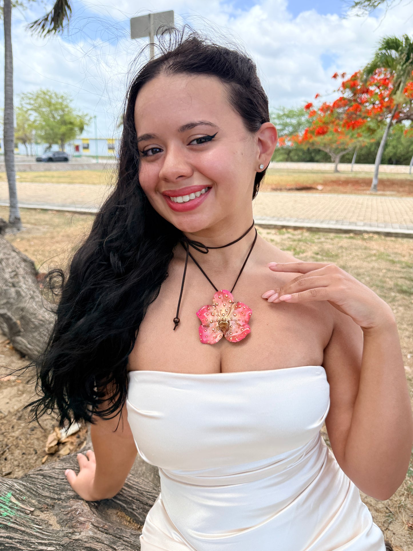 Pink/Golden Kiss Orchid Leather Choker