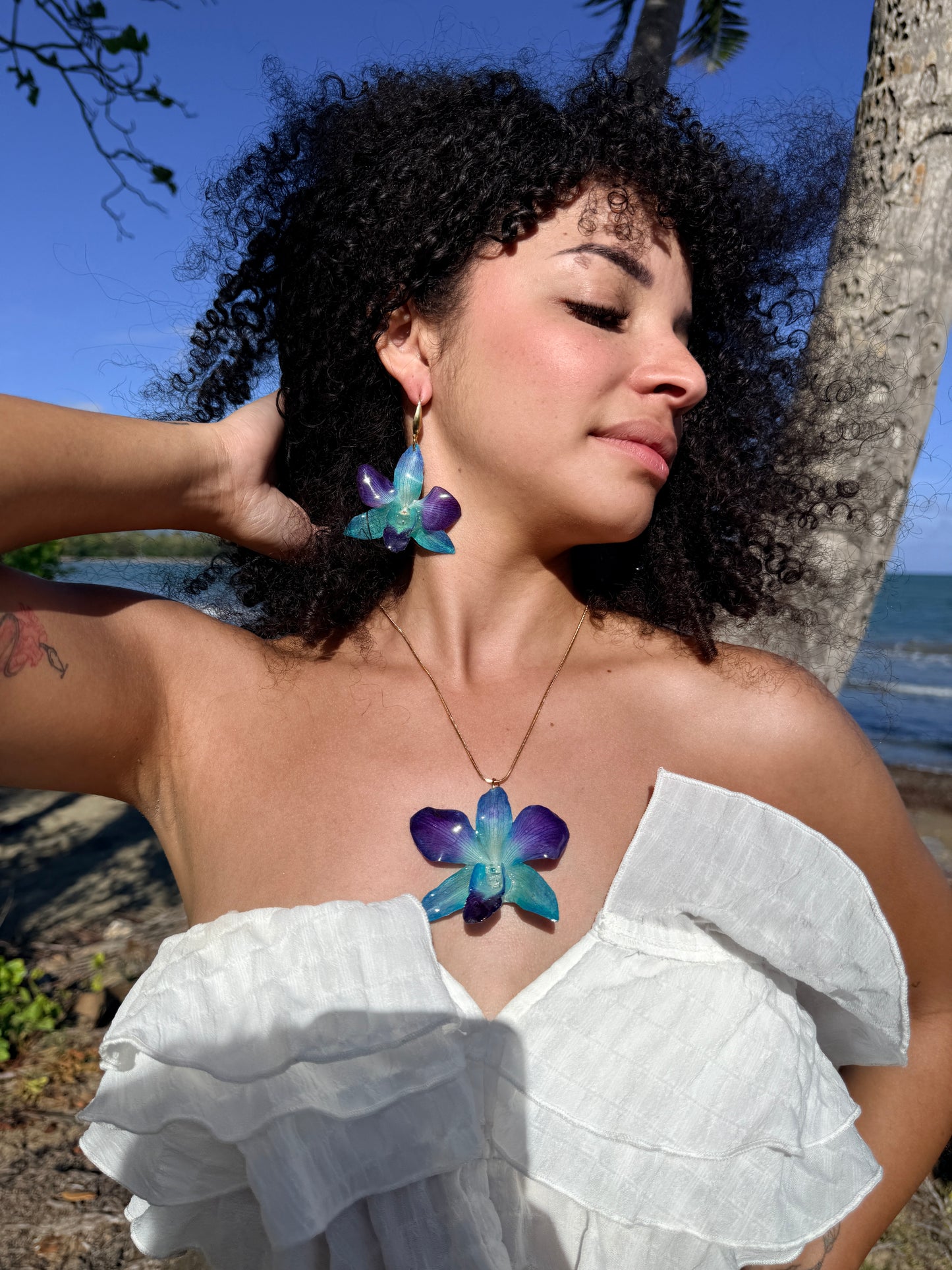 Blue orchid set(aretes+cadena)
