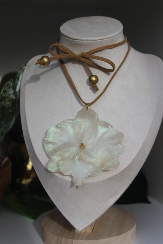 White Phalaenopsis Orchid Choker