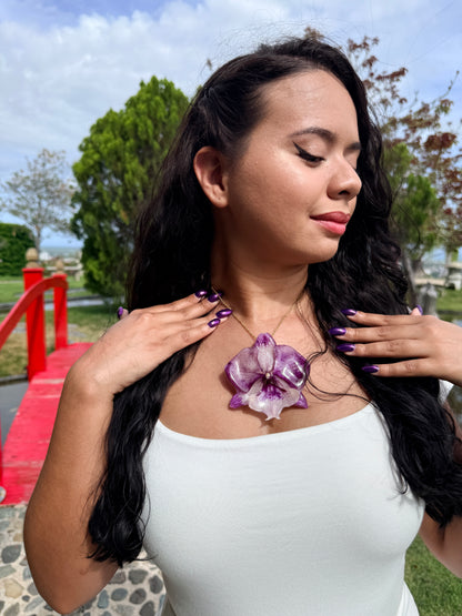 Enchanté Lavender Phalaenopsis 2-in-1 Necklace & Hair Clip