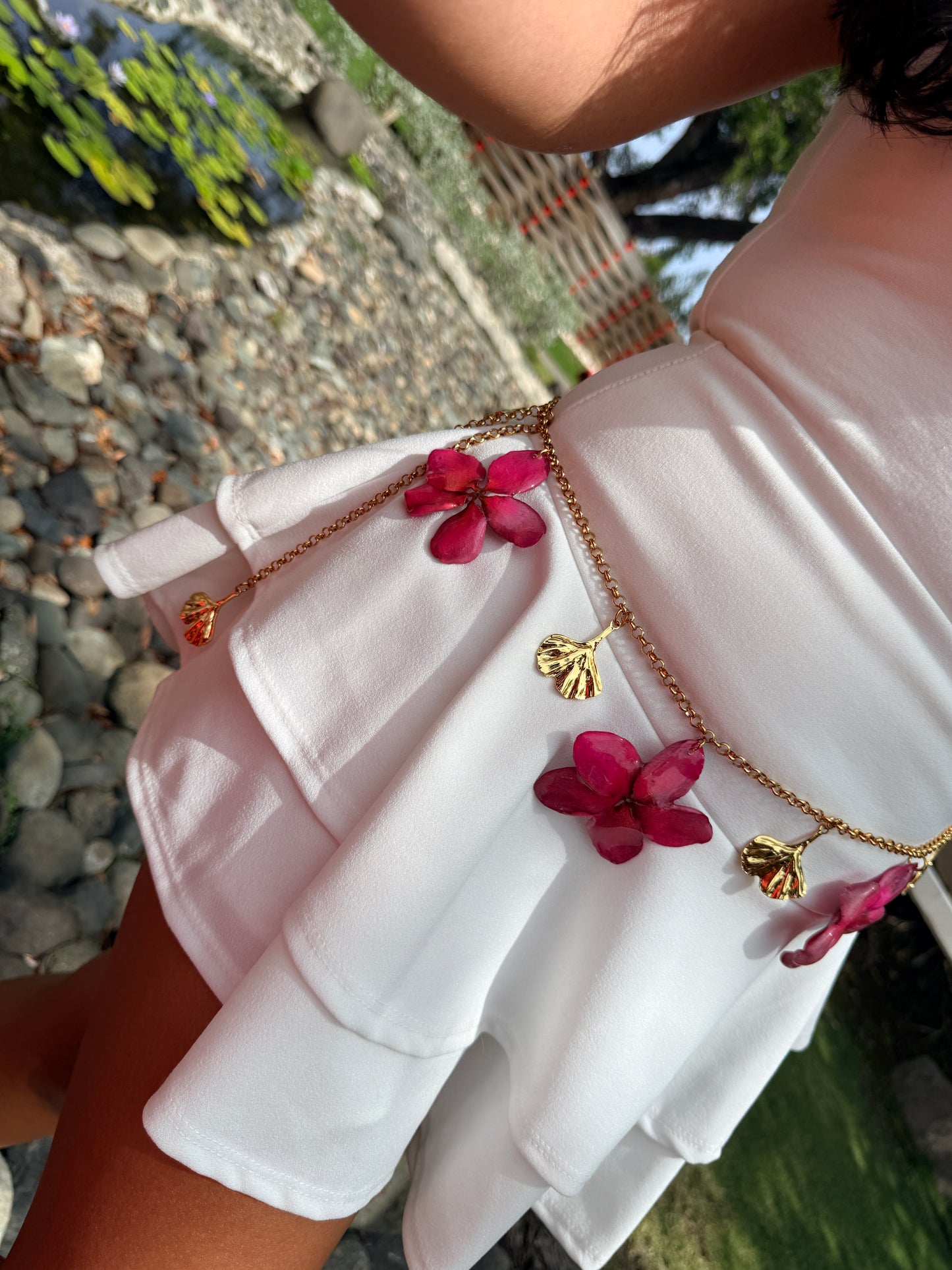 Plumeria Bloom Waist & Necklace Chain – Dos en Uno