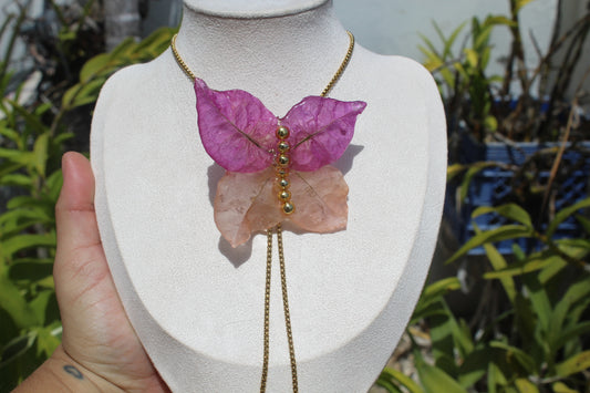 Trinitaria necklace