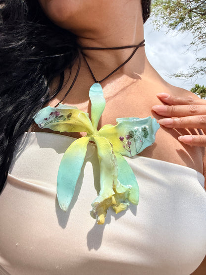 Cattleya Garden Statement Choker