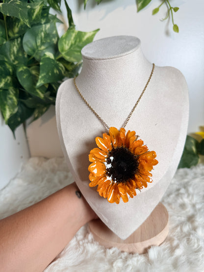 Sunflower Statement Bloom Necklace 🌻