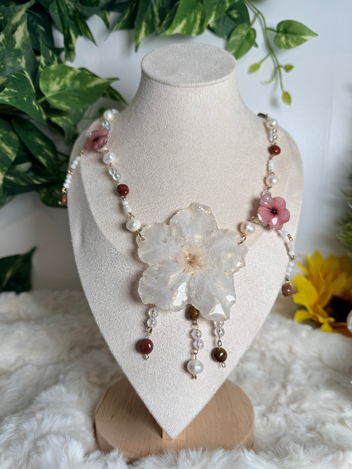 Ivory Garden Necklace