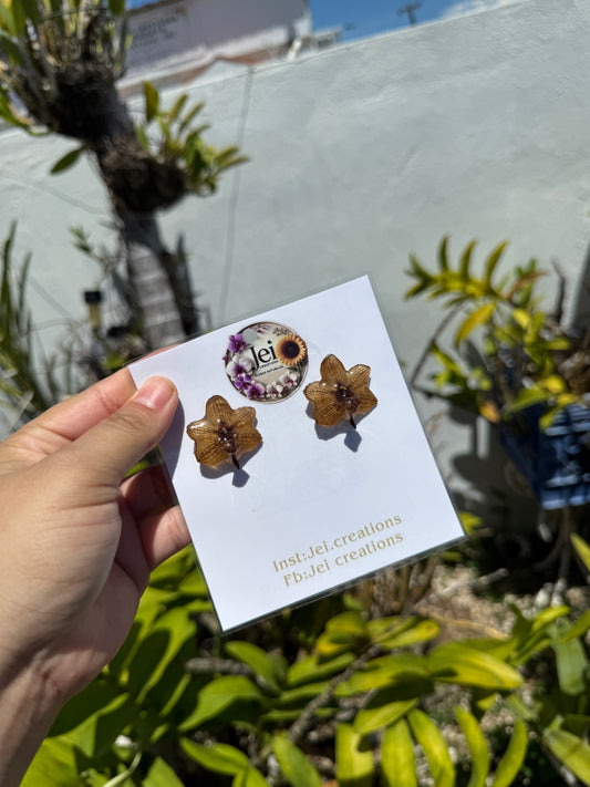 Extra baby Brown Orchid Stud