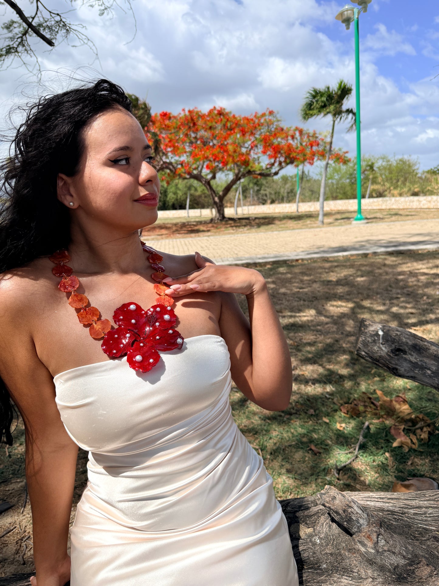 Flamboyán Poppy Pearl Necklace