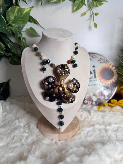 Vanda Noir Pearl Necklace