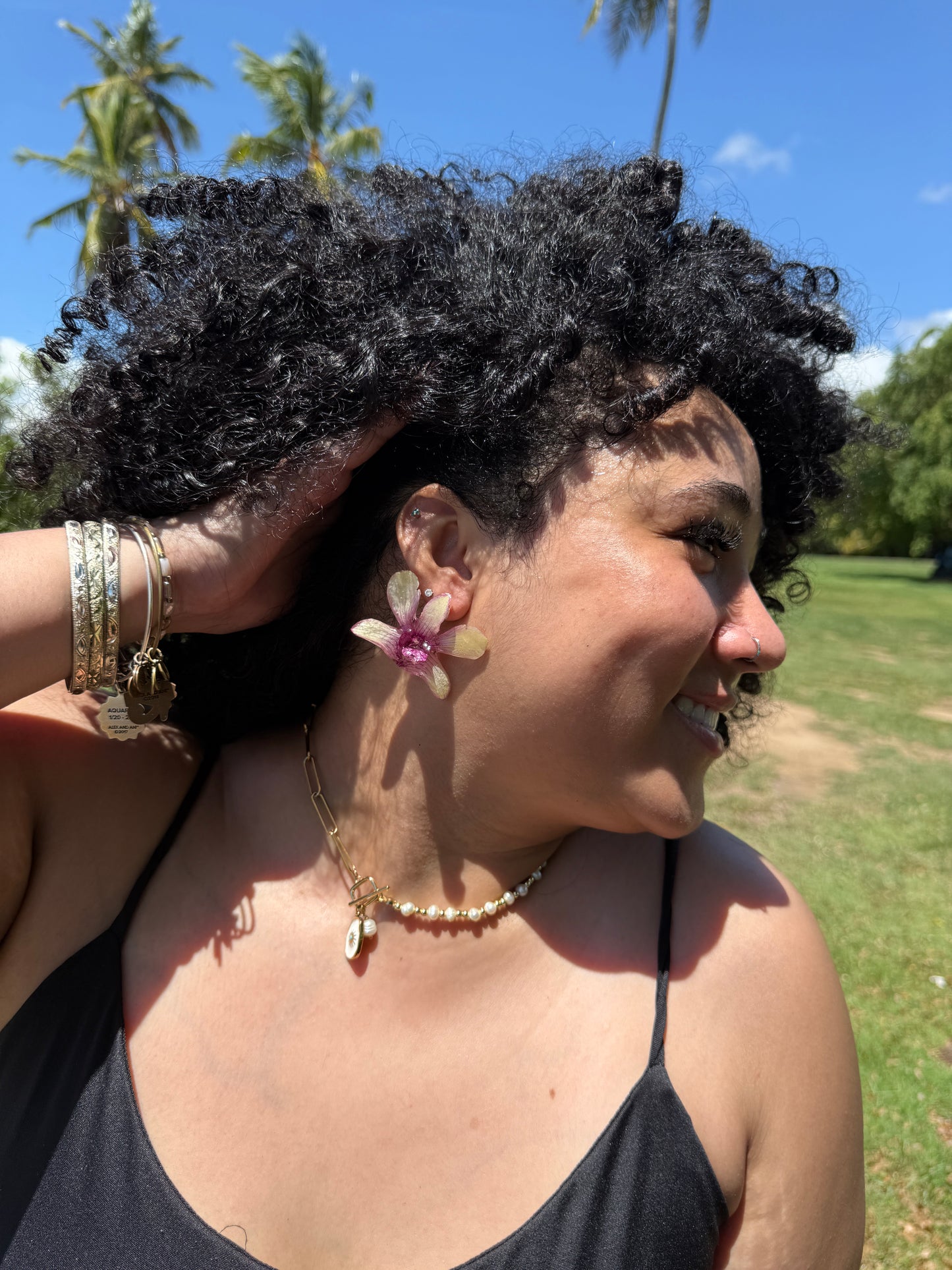 Dendrobium stud earings