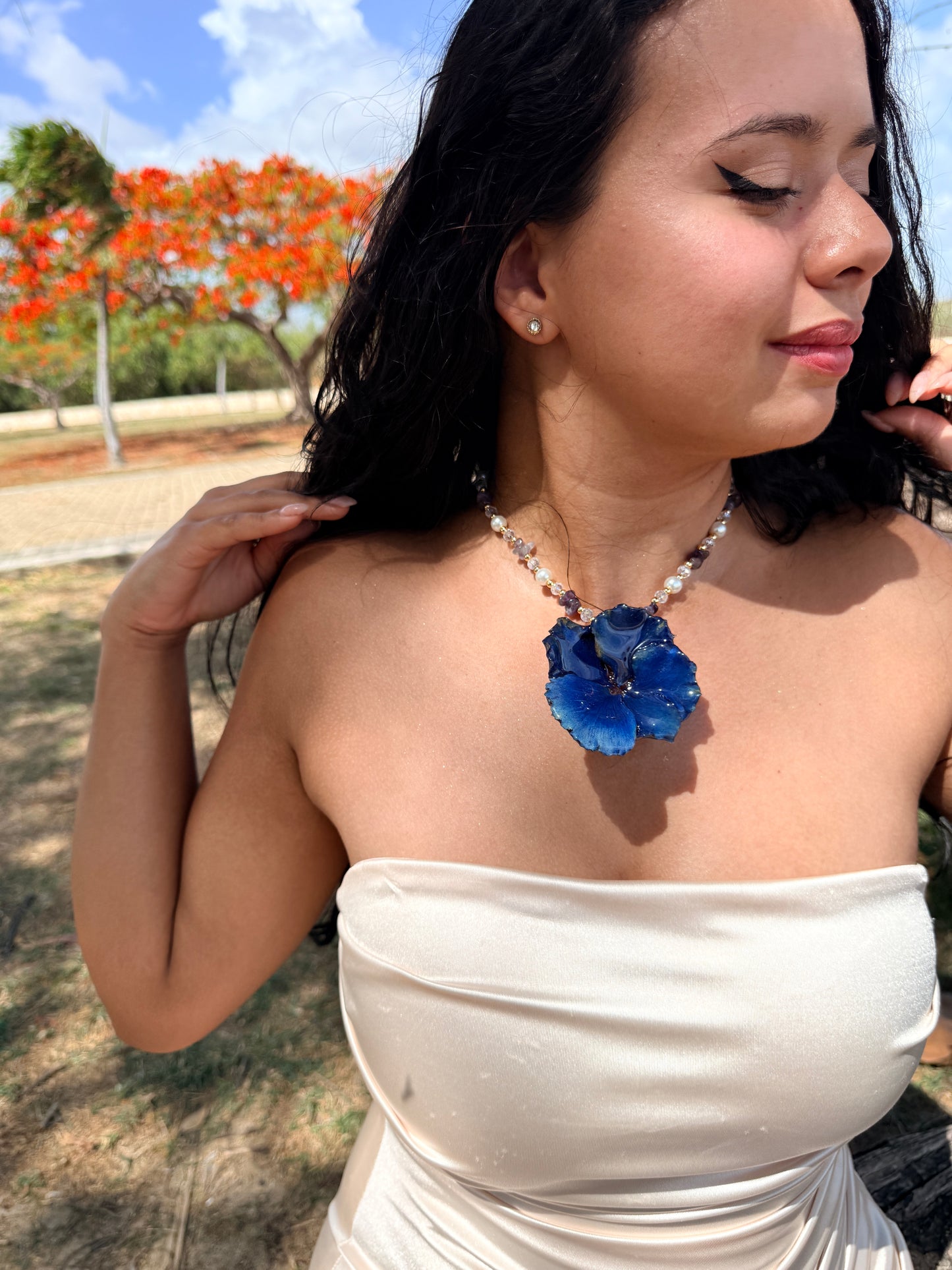 Blue Flamboyán Gemstone Necklace