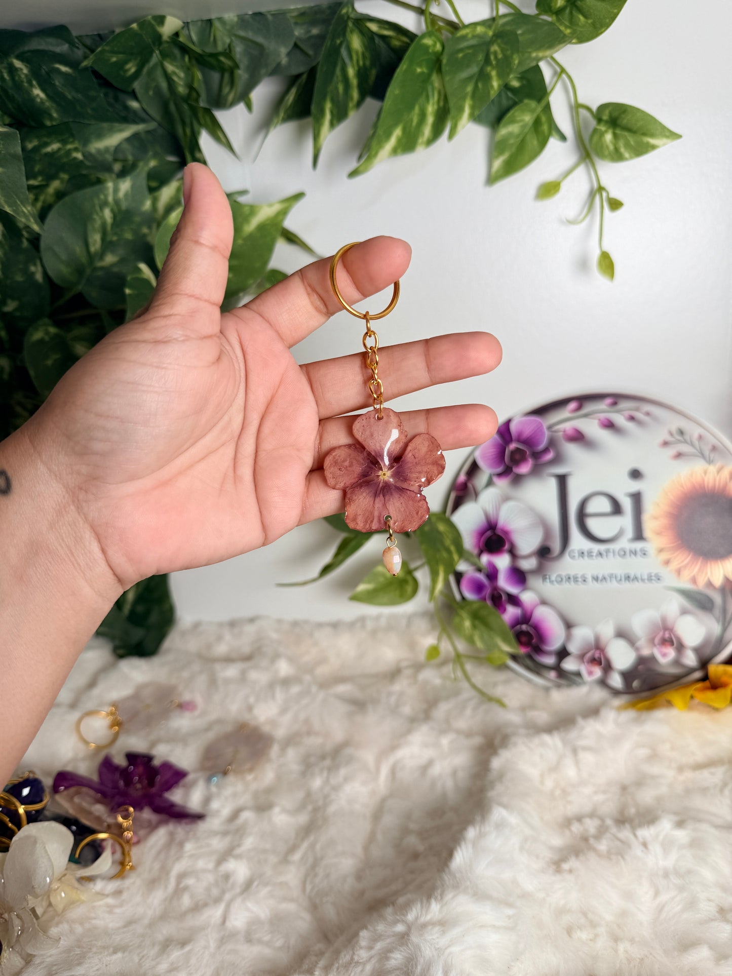 Flowers keychain