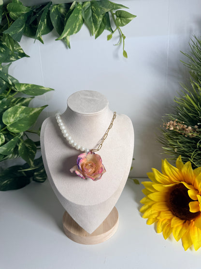 Rose pearl necklace