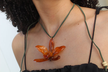 Cattleya Choker necklace