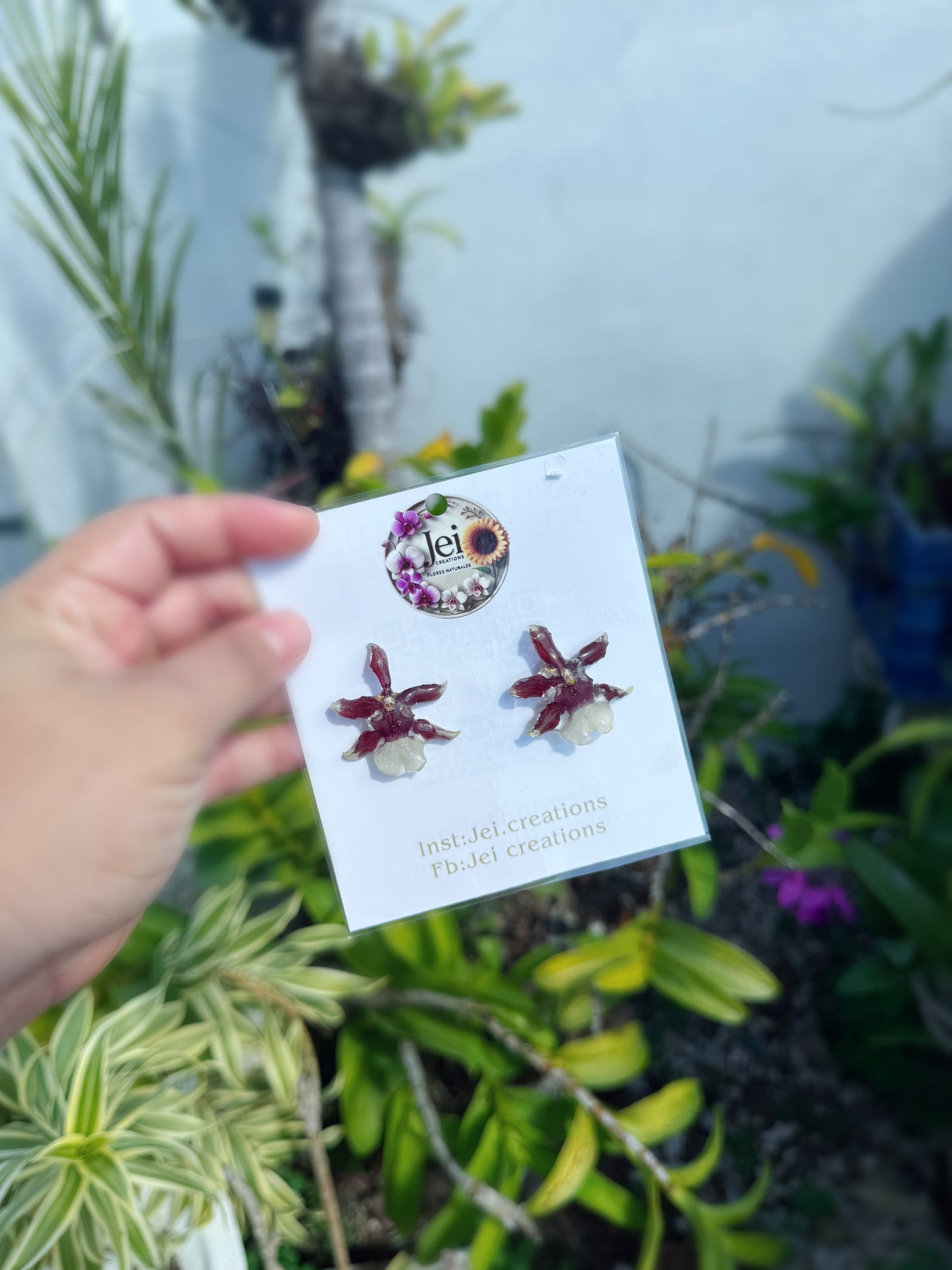 Extra baby Orchid stud