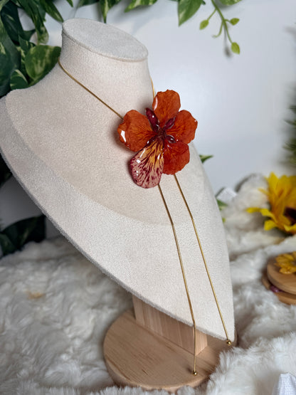 Lariat necklace (Flamboyan)