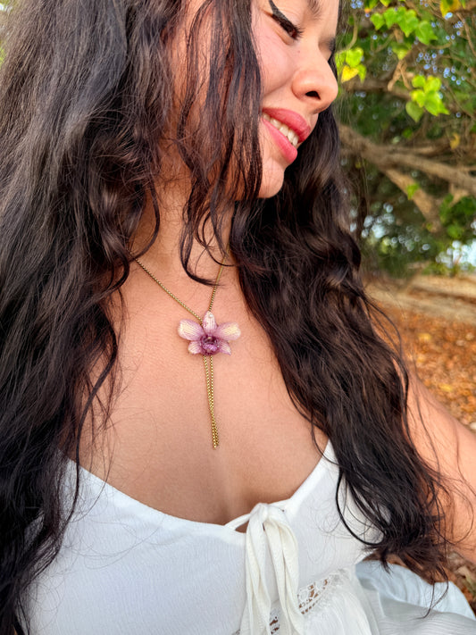 Rosé Bloom Lariat Necklace