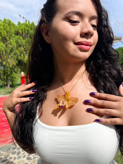 Golden Cattleya 2-in-1 Necklace & Hair Clip