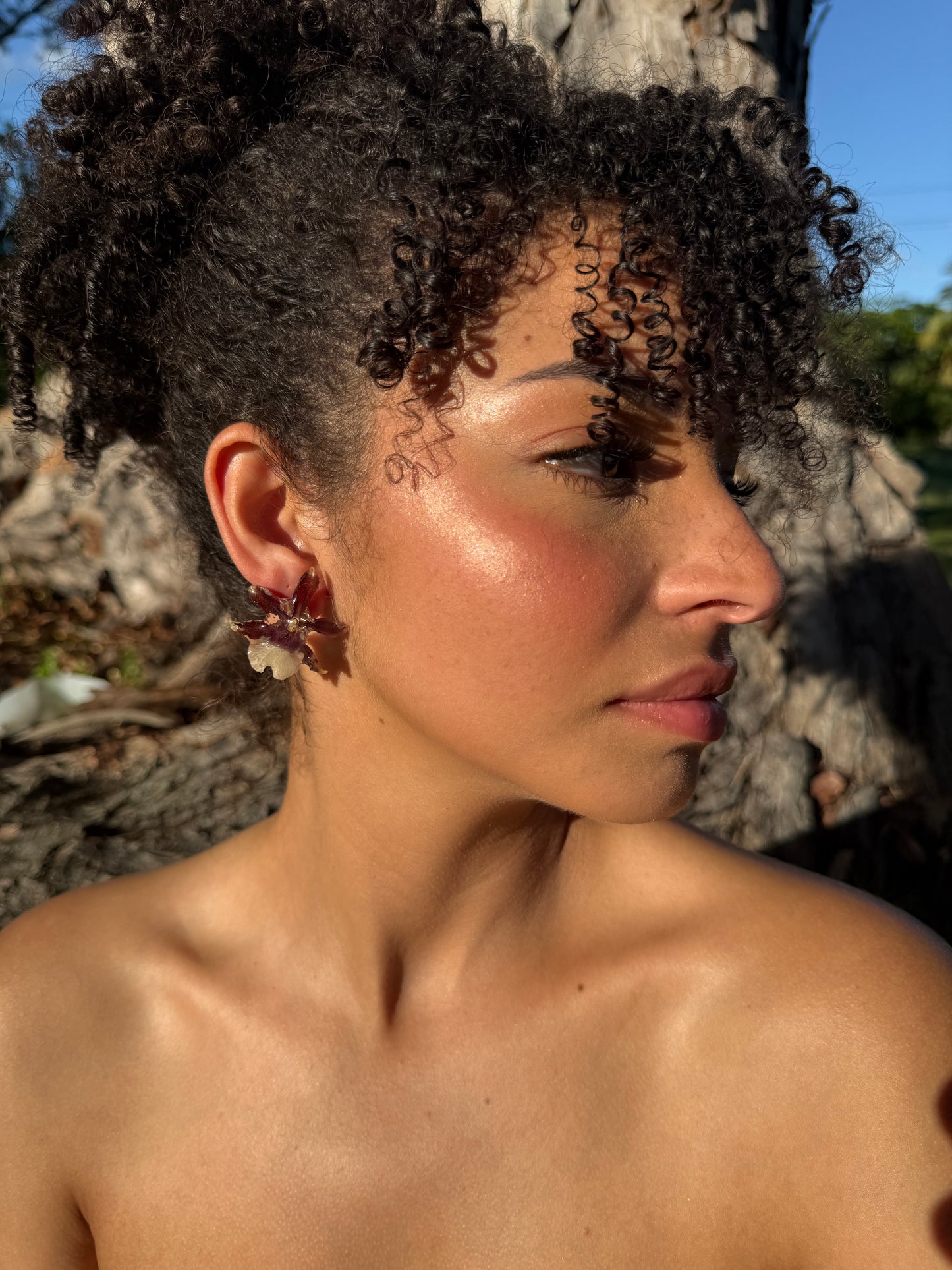 Extra baby Orchid stud