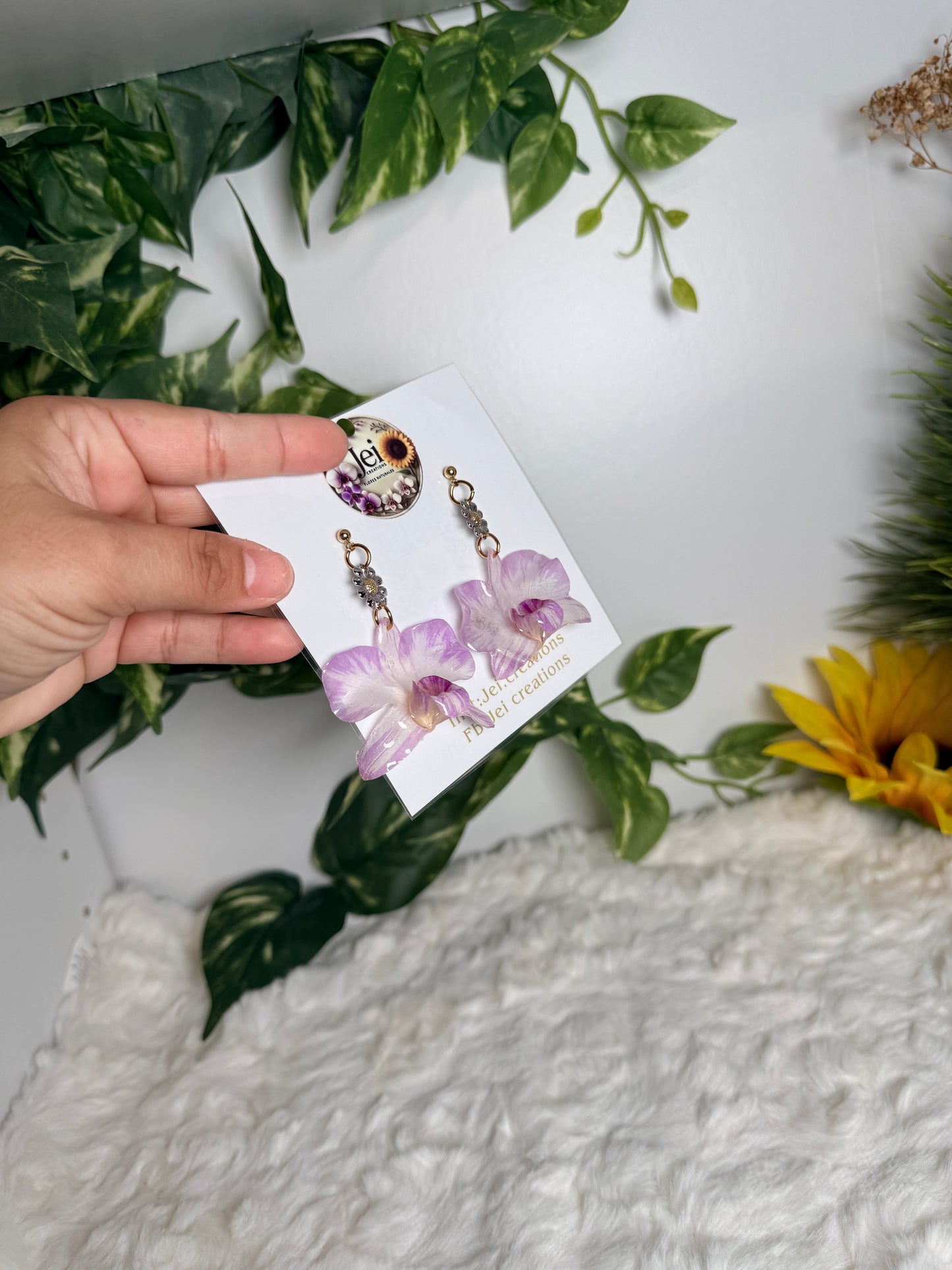 Lilac Daisy Orchid Earrings