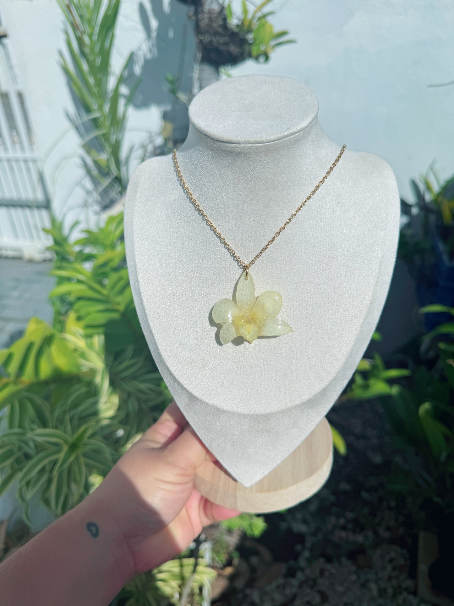 Flowers necklace