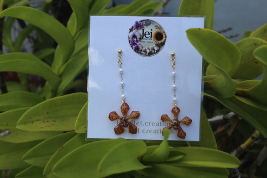 Extra baby Orchid pearl earings