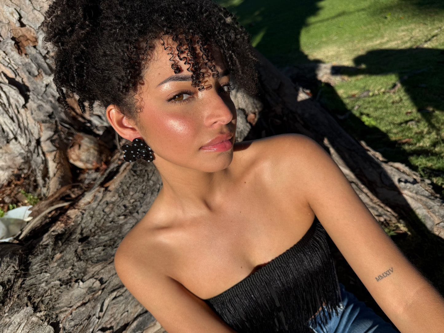 Black Orchid pearl stud