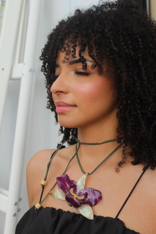 Cattleya Choker necklace