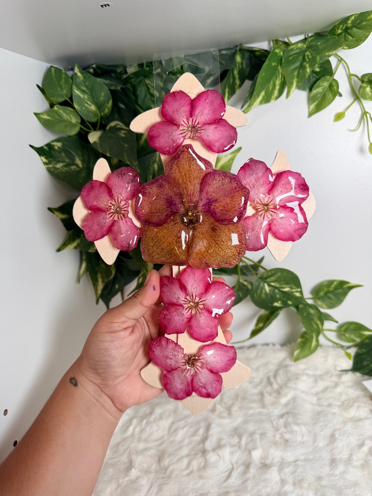 Desert Orchid Cross Decor