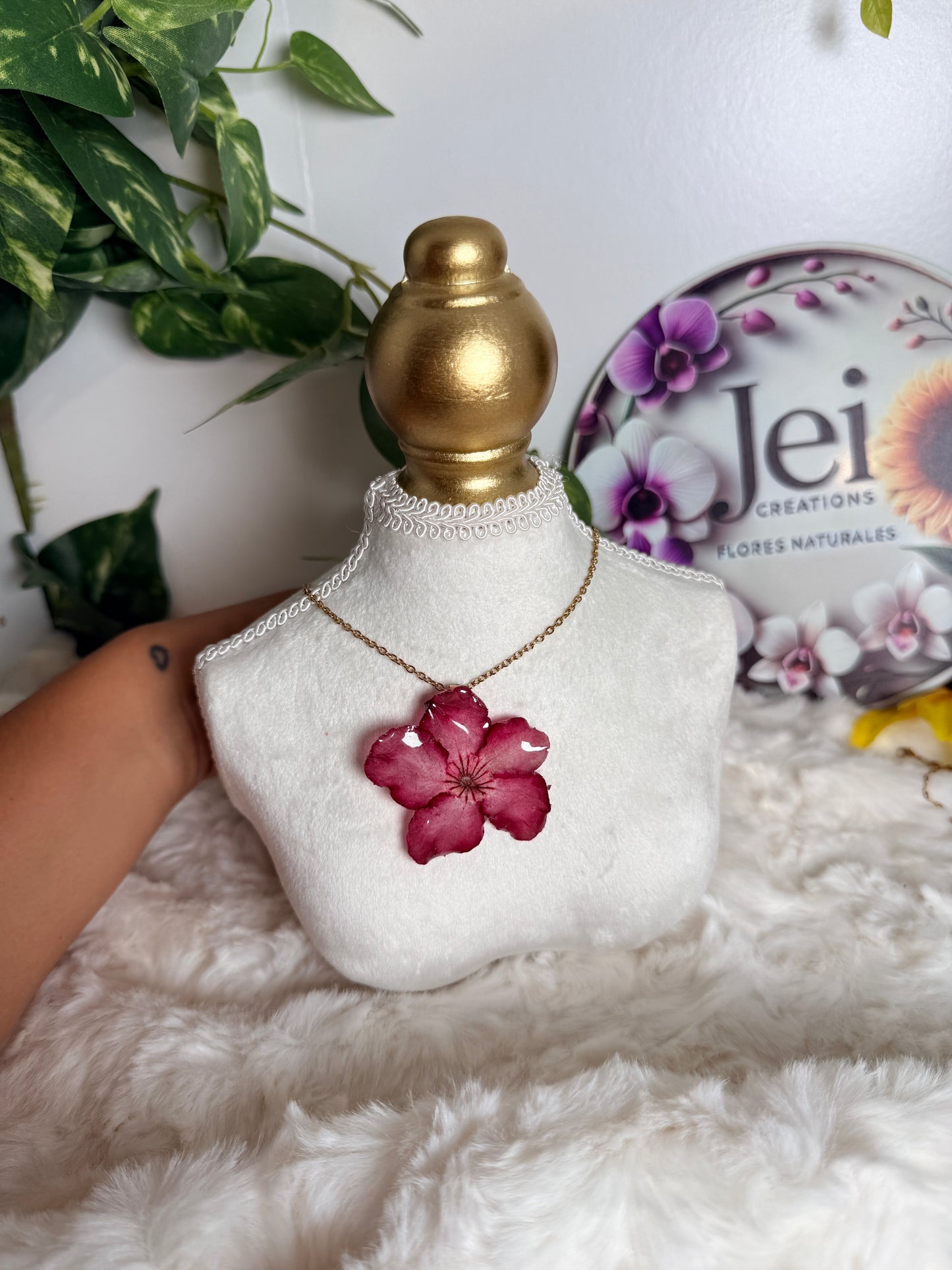 Flowers necklace sale
