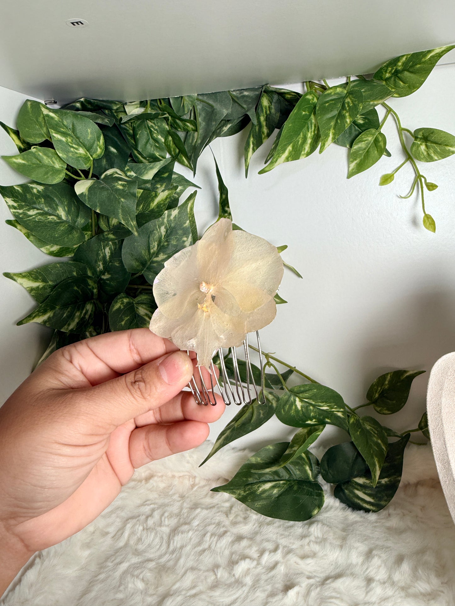 Opal Ivory Orchid – Orchid Hair Comb