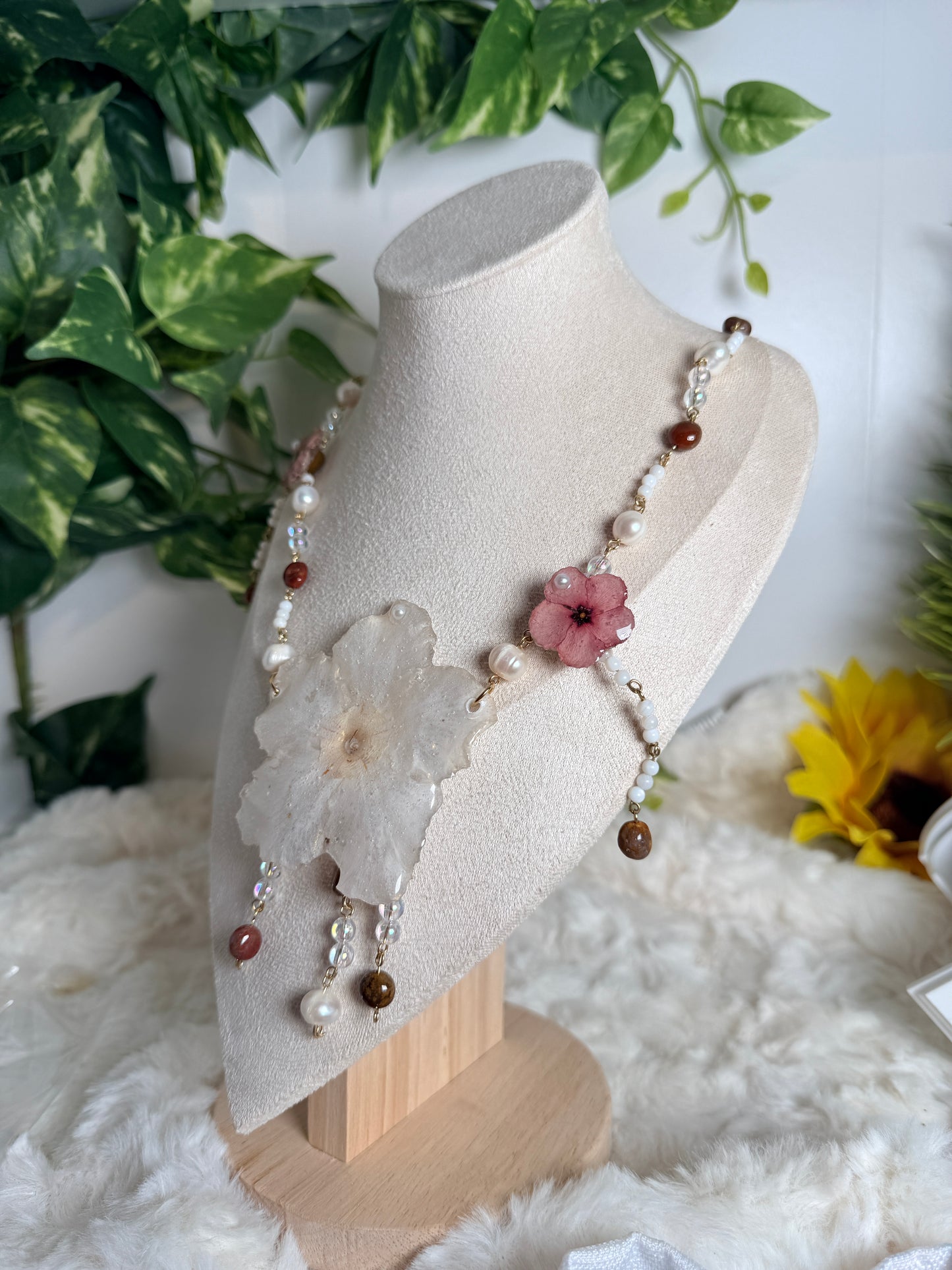 Ivory Garden Necklace