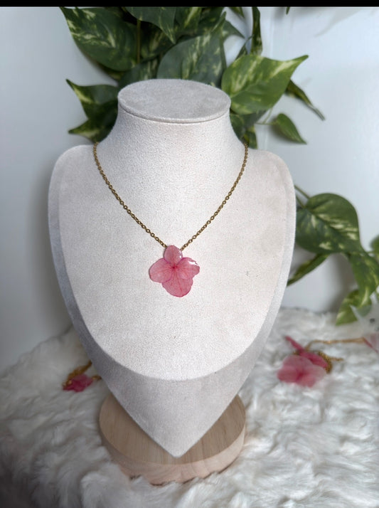 Hortensia necklace