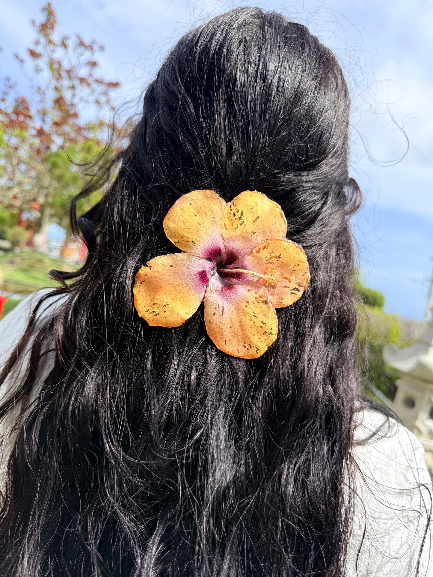 Golden Hibiscus 2-in-1 Statement Necklace