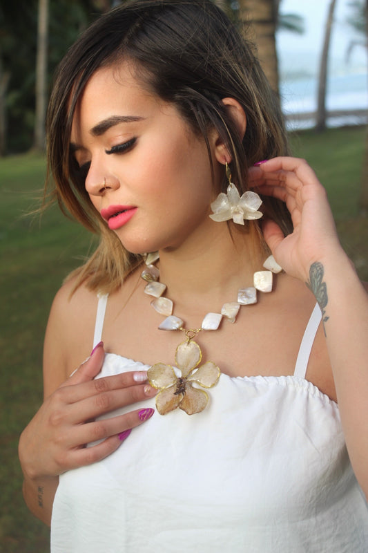 Summer Orchid Vanda necklace