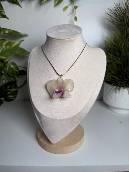 Flowers necklace