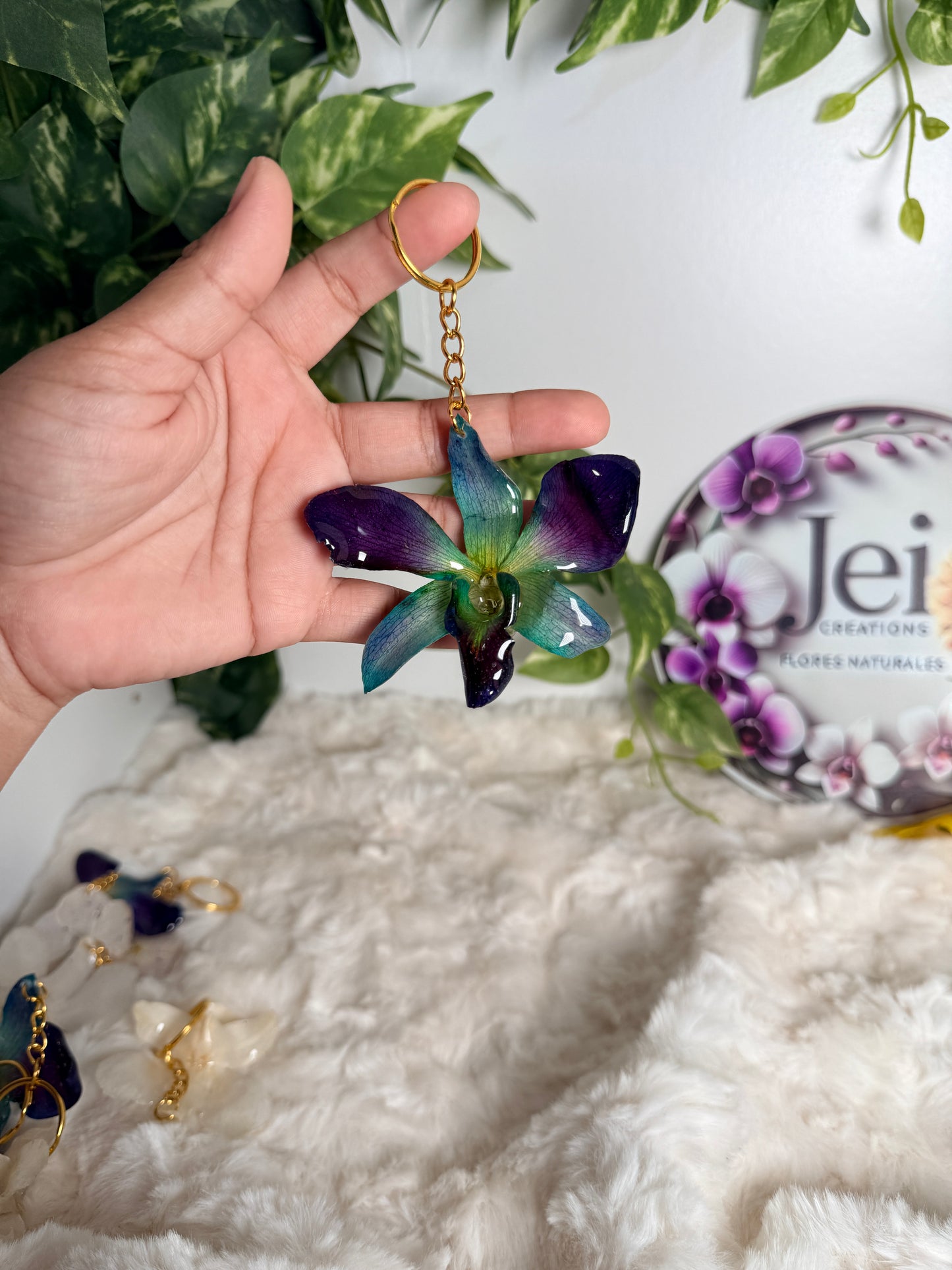 Flowers keychain